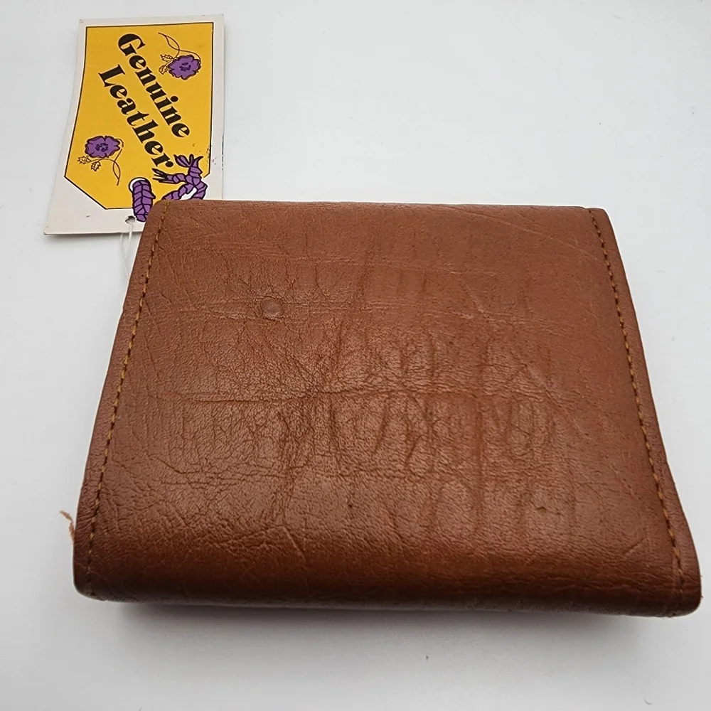 Vintage NWT Genuine Leather Brown Trifold Wallet - Picture 3 of 4